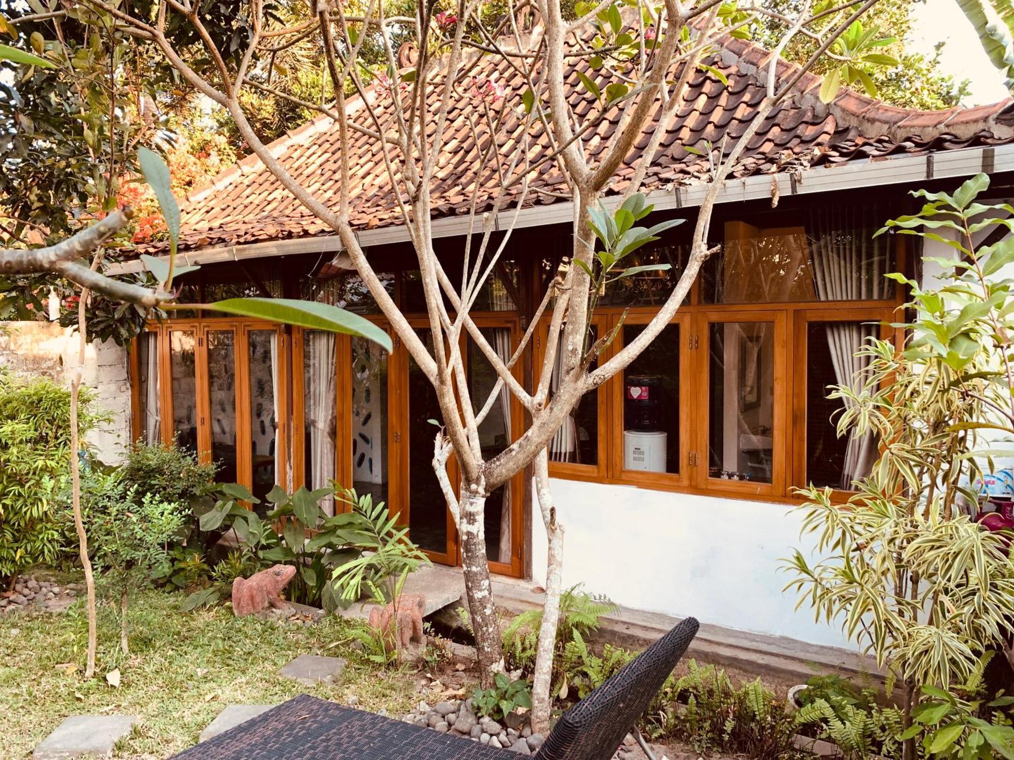 Yoga Lover Yogyakarta Exterior photo